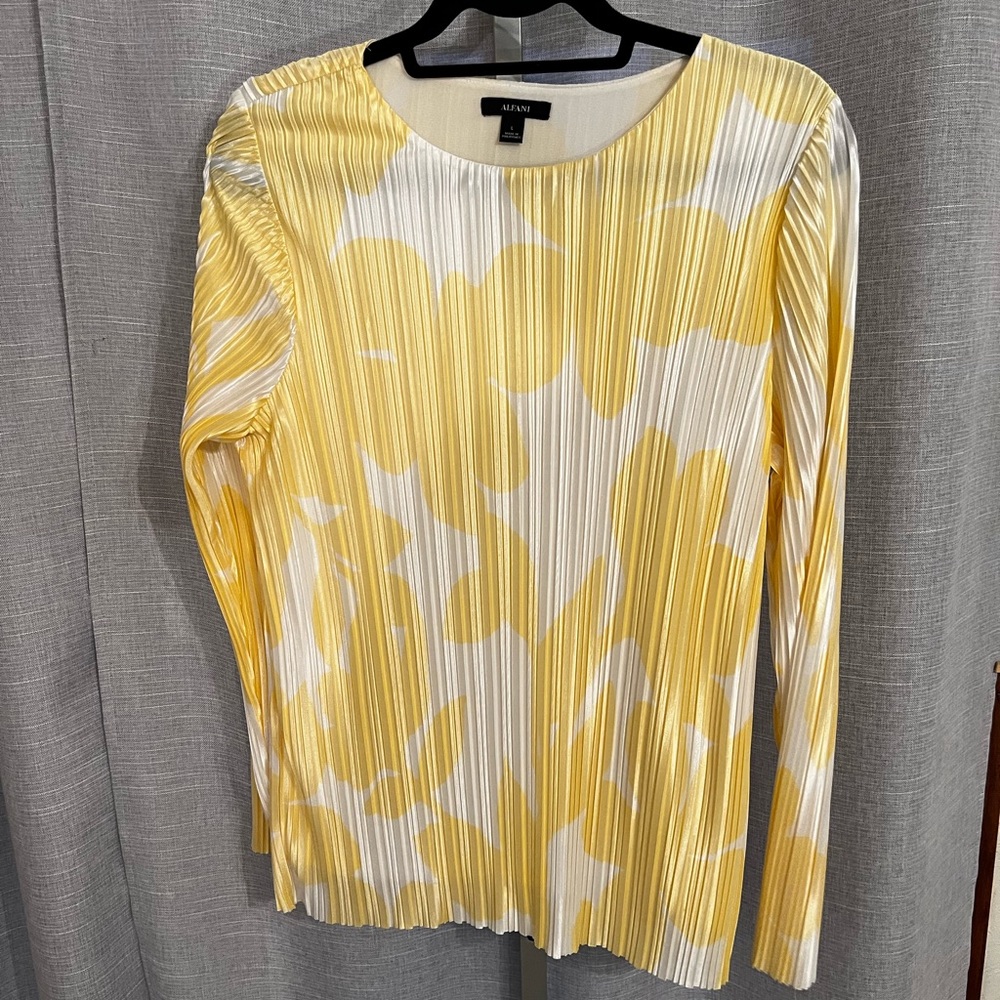 Alfani yellow and white blouse size large